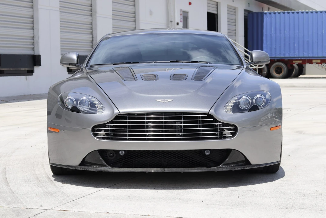 2012 Aston Martin V12 Vantage (2010-2018) - Image 3 of 31