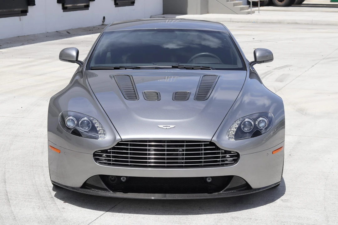 2012 Aston Martin V12 Vantage (2010-2018) - Image 4 of 31