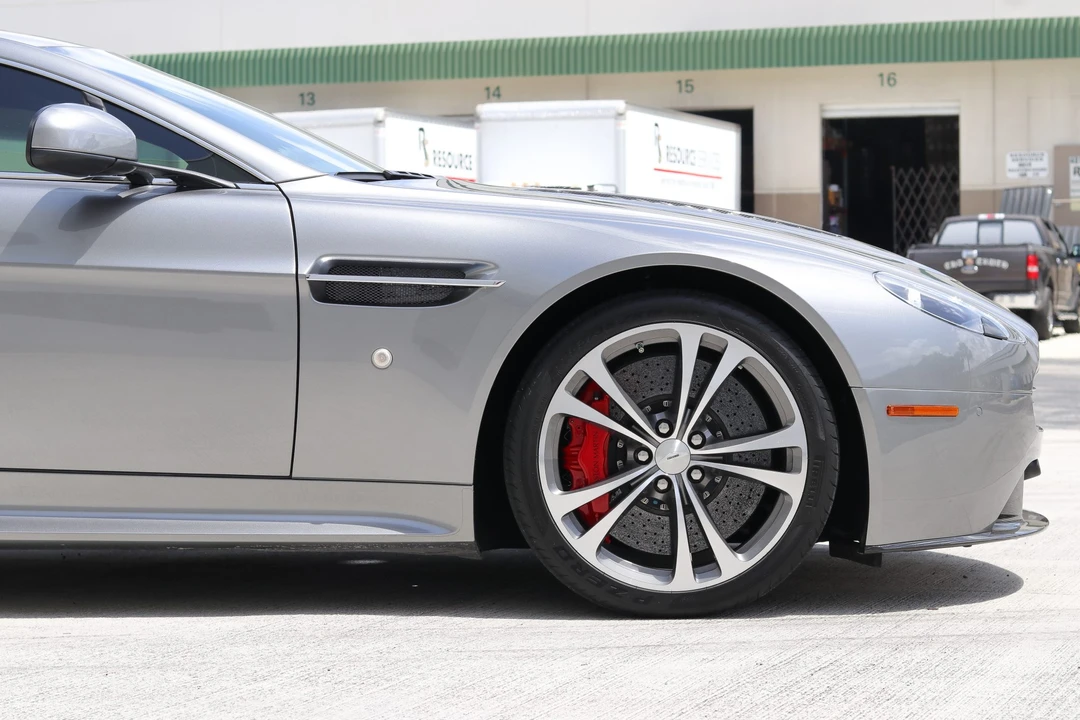 2012 Aston Martin V12 Vantage (2010-2018) - Image 14 of 31