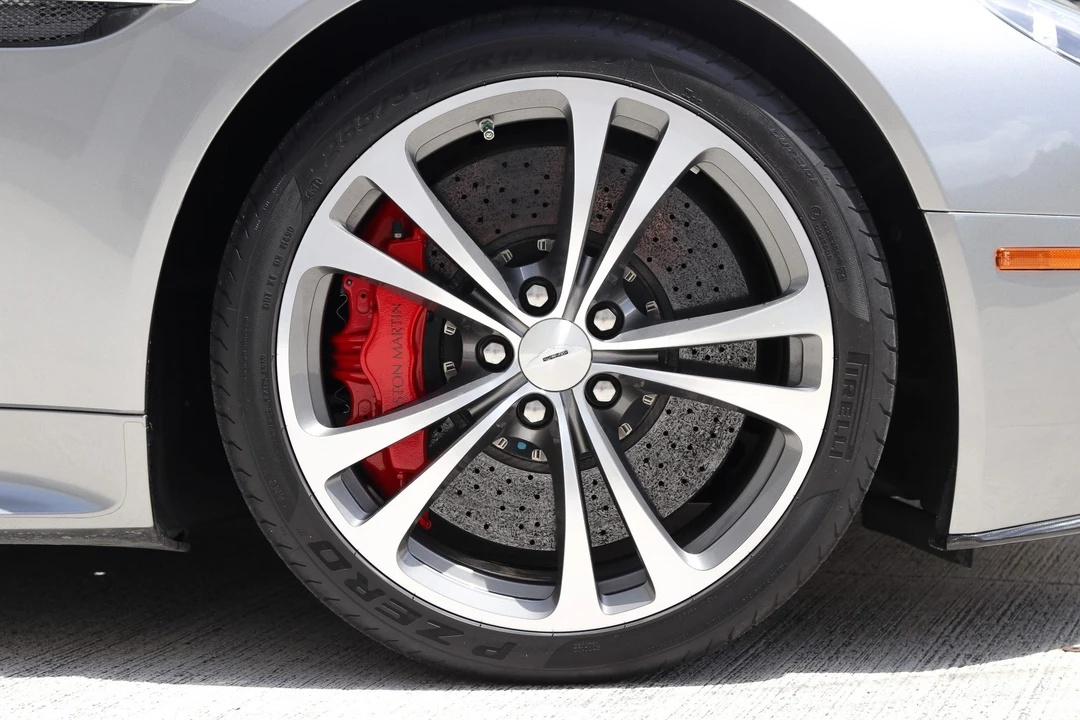 2012 Aston Martin V12 Vantage (2010-2018) - Image 29 of 31