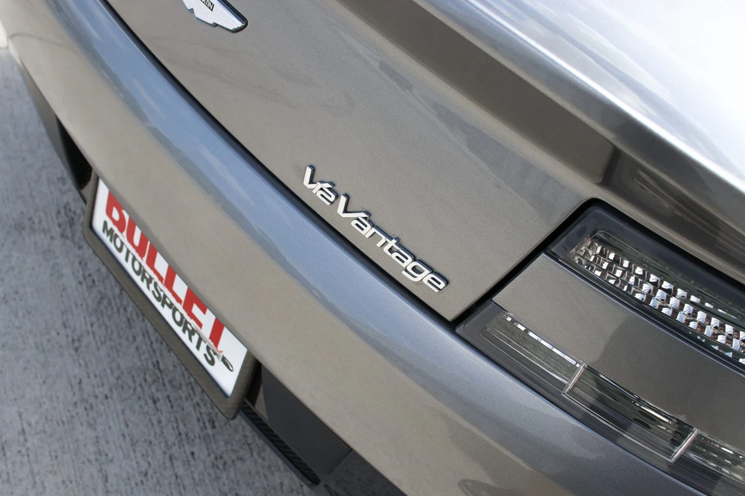 2012 Aston Martin V12 Vantage (2010-2018) - Image 27 of 31