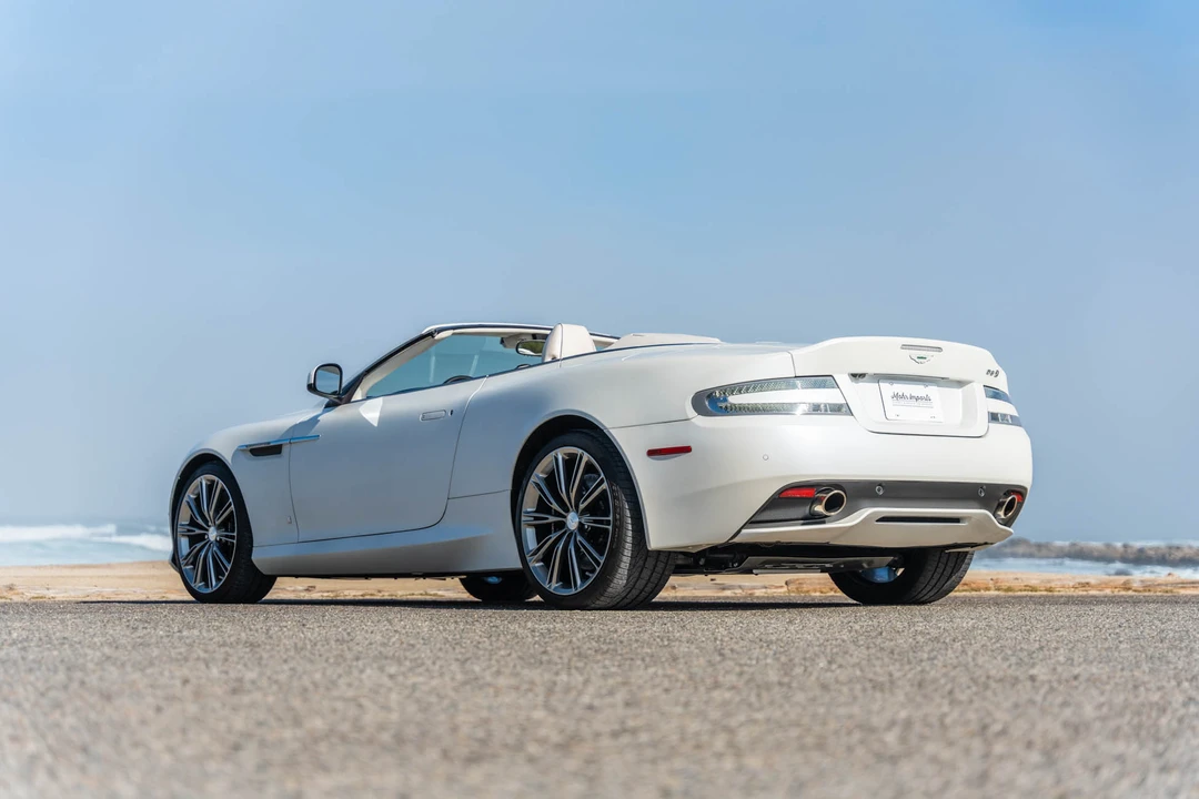 2014 Aston Martin DB9 - Image 29 of 31