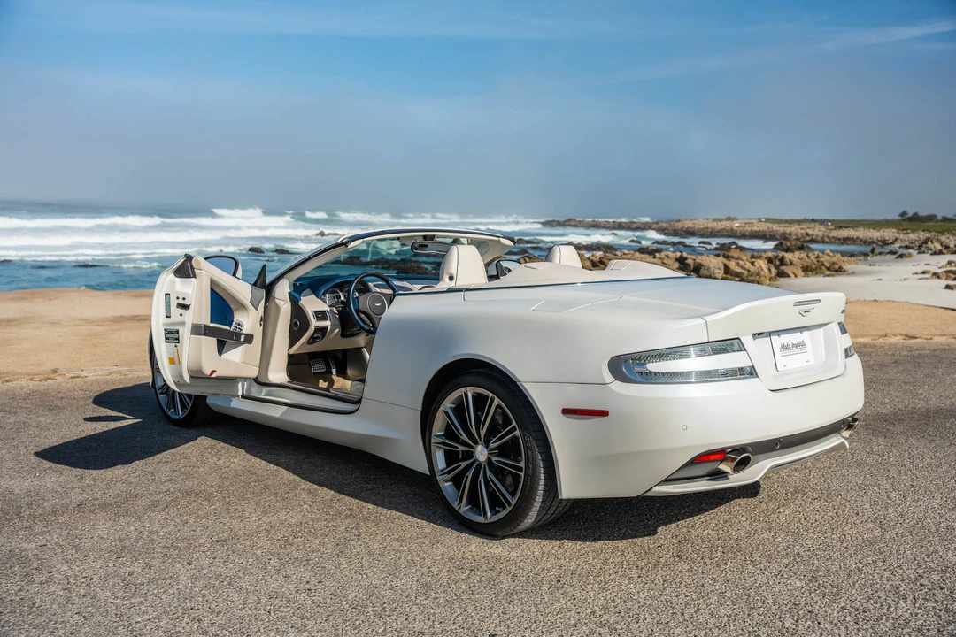 2014 Aston Martin DB9 - Image 30 of 31
