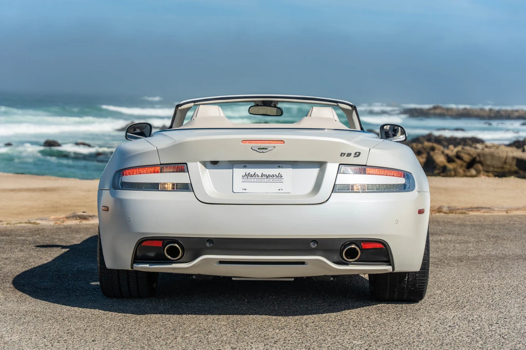 2014 Aston Martin DB9 - Image 19 of 31