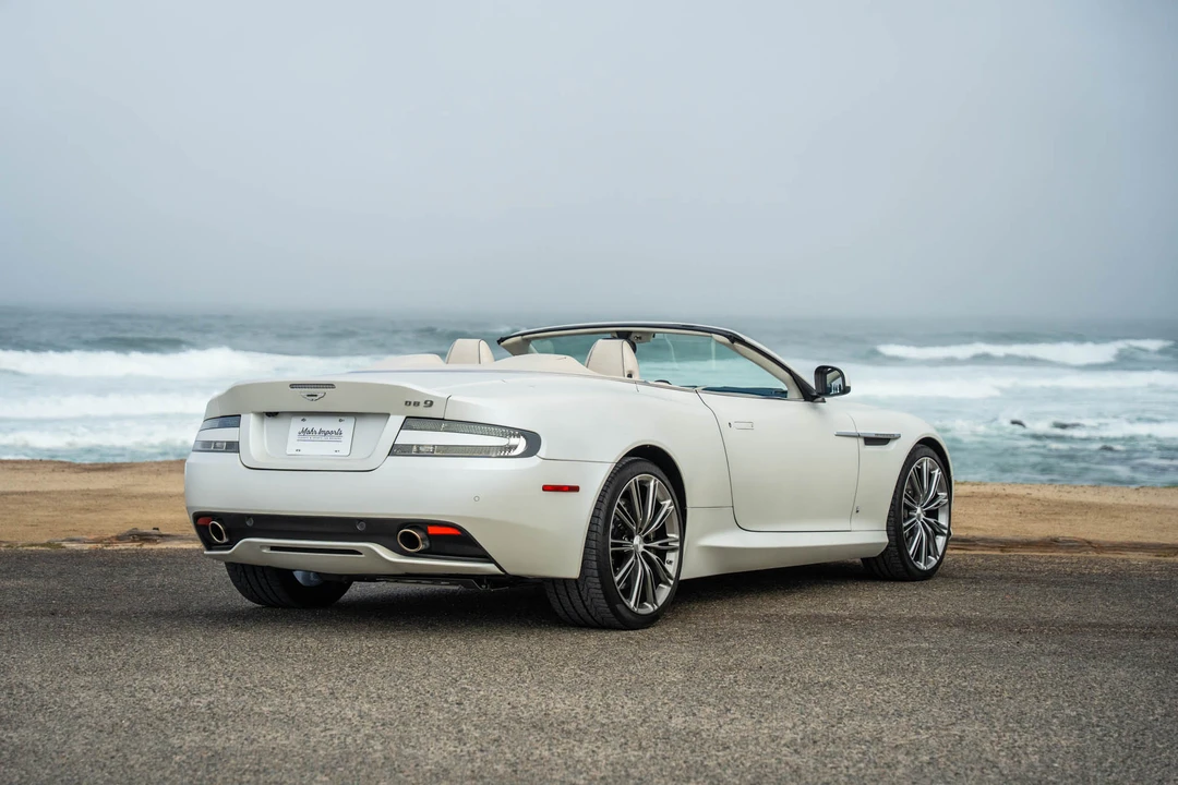 2014 Aston Martin DB9 - Image 16 of 31