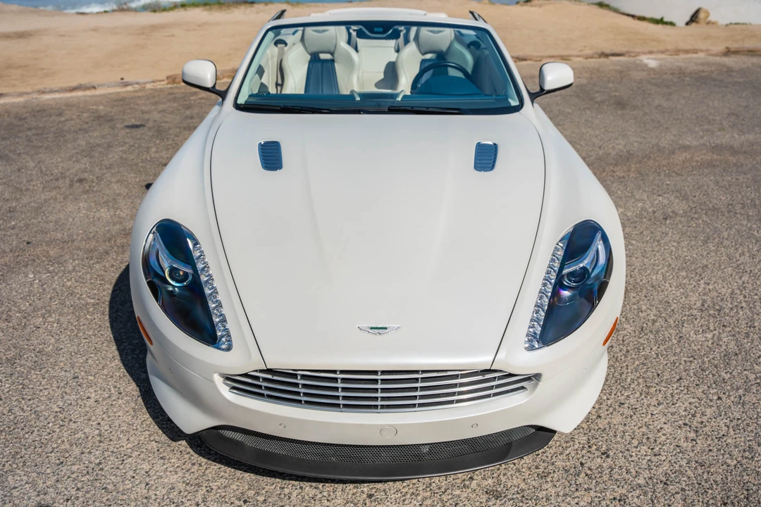 2014 Aston Martin DB9 - Image 11 of 31