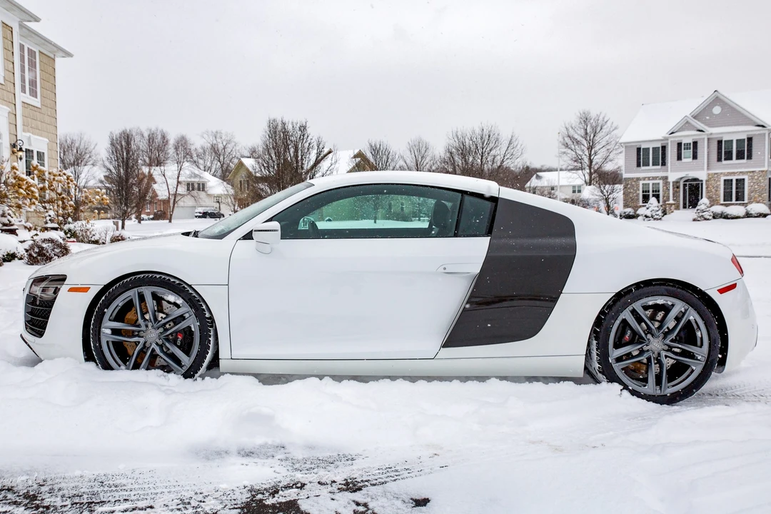 2015 Audi 42 R8 - Image 5 of 31