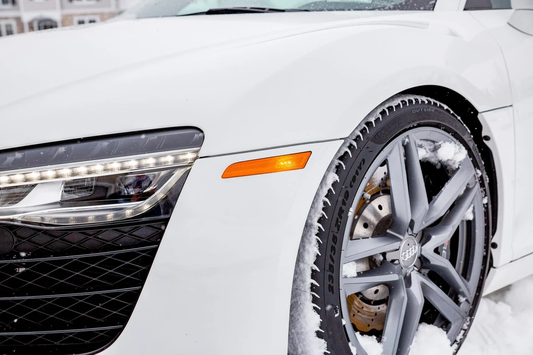 2015 Audi 42 R8 - Image 11 of 31