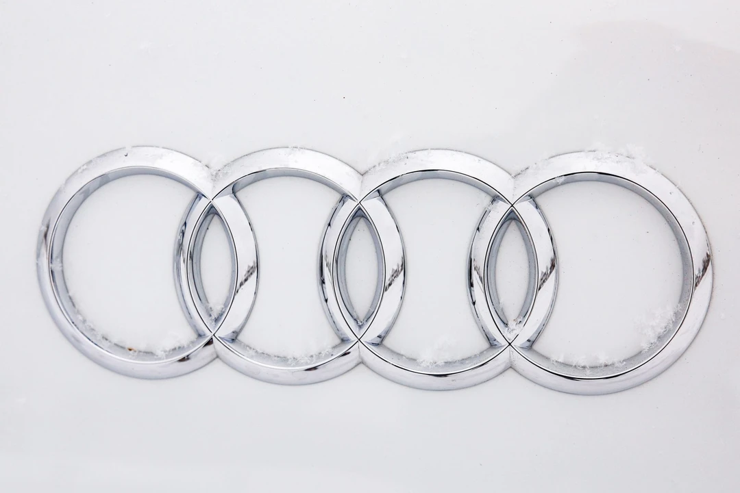 2015 Audi 42 R8 - Image 29 of 31