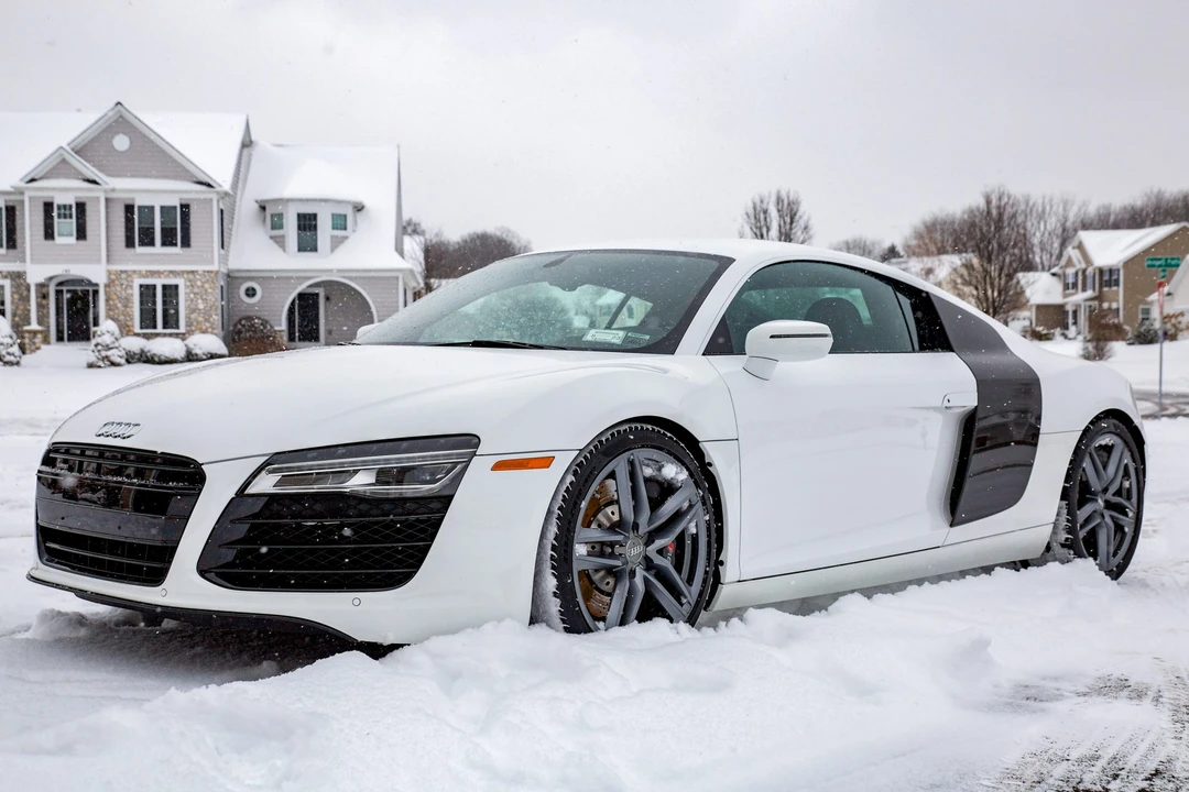 2015 Audi 42 R8 - Image 4 of 31