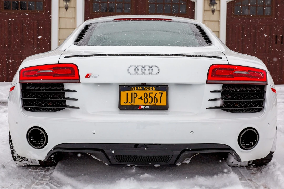 2015 Audi 42 R8 - Image 7 of 31