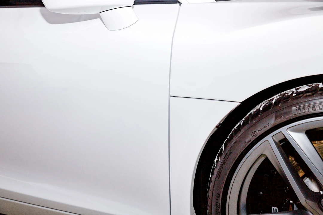 2015 Audi 42 R8 - Image 18 of 31