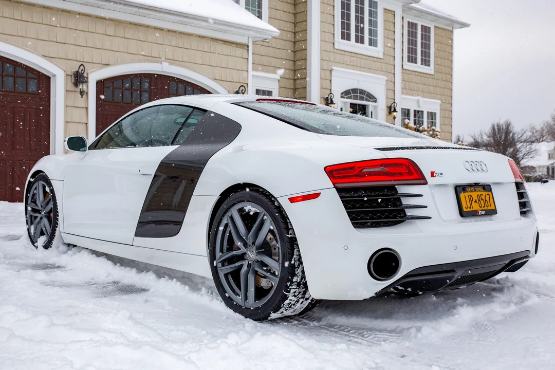 2015 Audi 42 R8 - Image 6 of 31