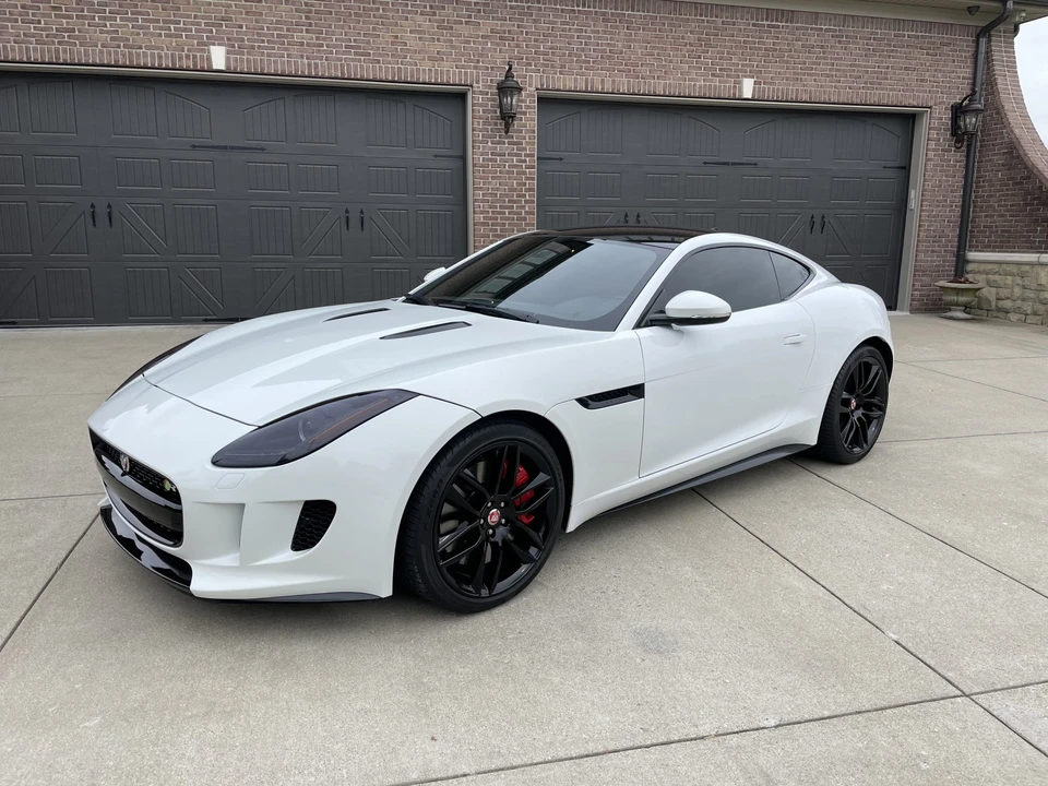 2015 Jaguar F-Type R 1st Gen - Image 2 of 31