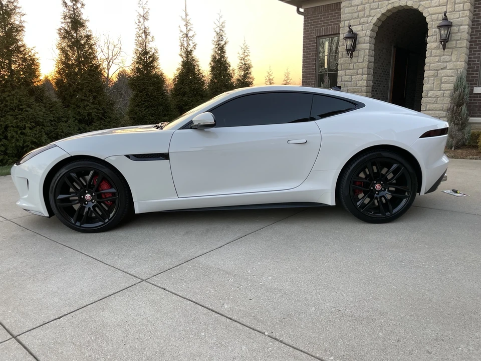 2015 Jaguar F-Type R 1st Gen - Image 14 of 31