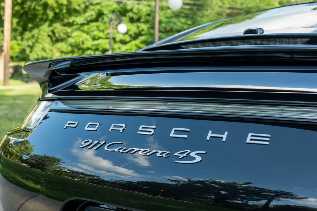 2015 Porsche 991 Carrera 4S - Image 27 of 31