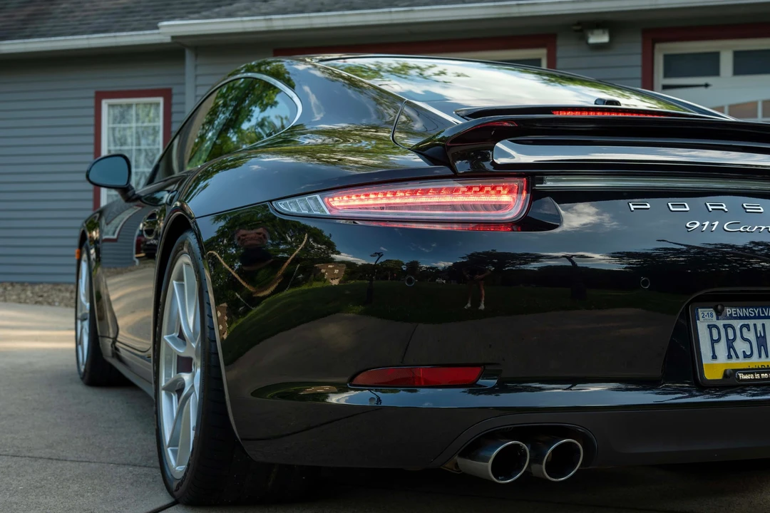 2015 Porsche 991 Carrera 4S - Image 23 of 31