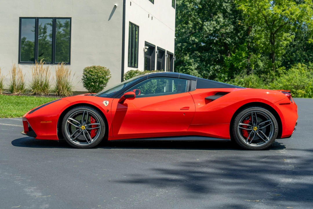 2016 Ferrari 488 Spider - Image 17 of 31