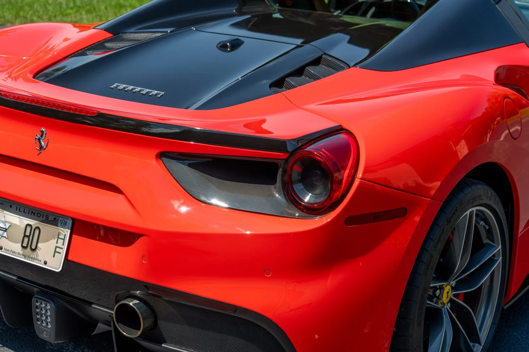 2016 Ferrari 488 Spider - Image 28 of 31
