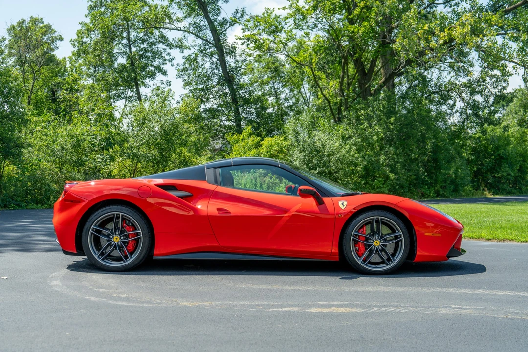 2016 Ferrari 488 Spider - Image 13 of 31