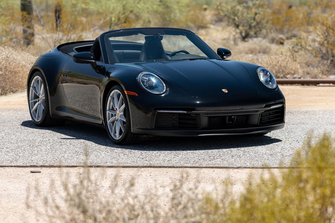 2020 Porsche 992 Carrera 4S - Image 15 of 31