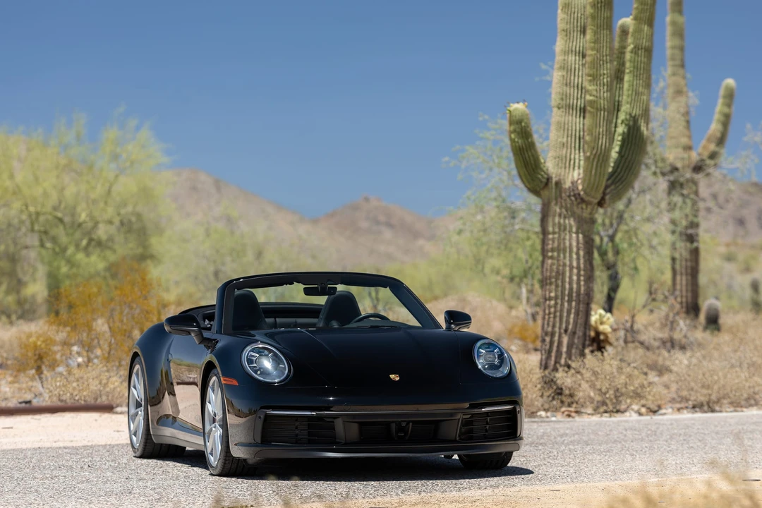 2020 Porsche 992 Carrera 4S - Image 11 of 31
