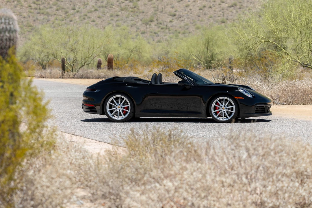 2020 Porsche 992 Carrera 4S - Image 22 of 31