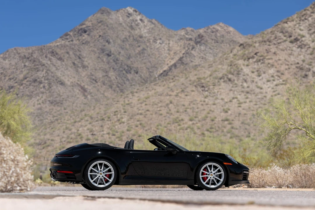 2020 Porsche 992 Carrera 4S - Image 26 of 31