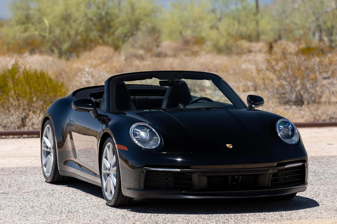 2020 Porsche 992 Carrera 4S - Image 12 of 31
