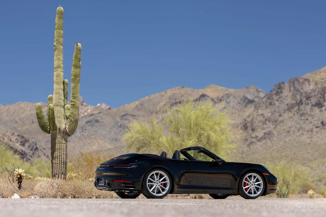 2020 Porsche 992 Carrera 4S - Image 27 of 31