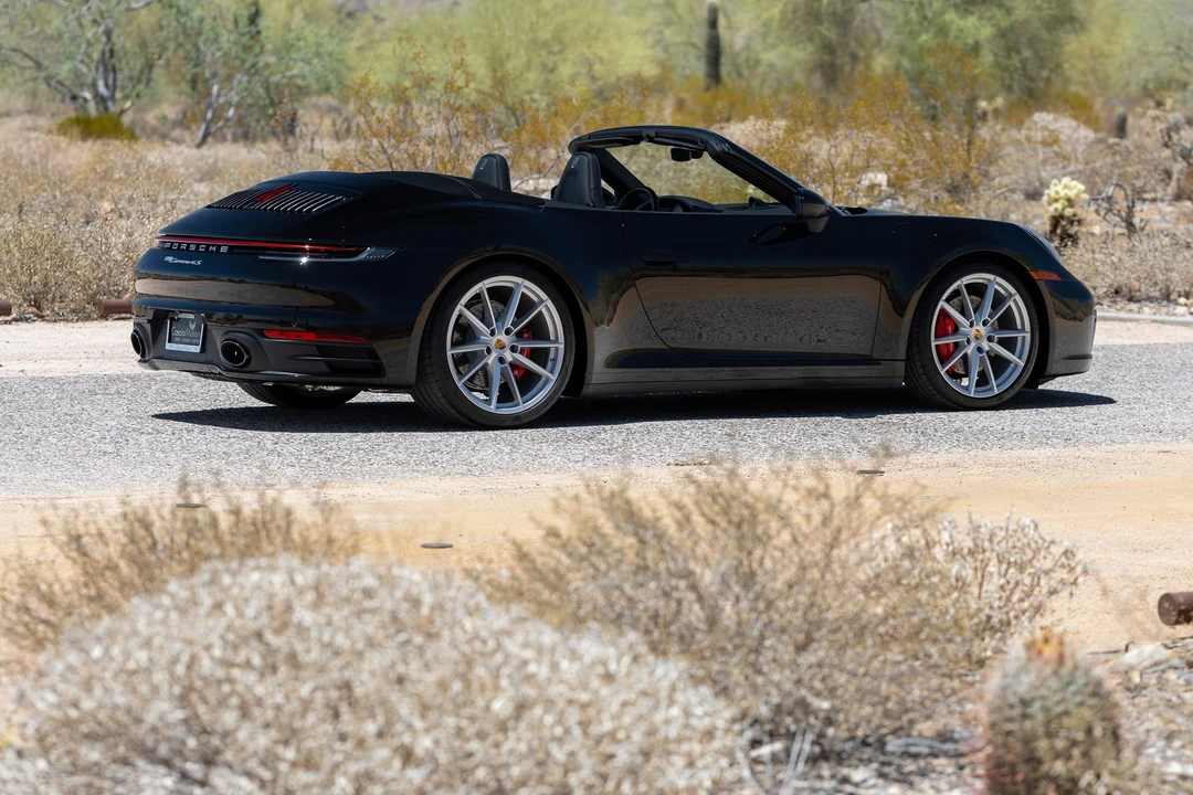 2020 Porsche 992 Carrera 4S - Image 29 of 31