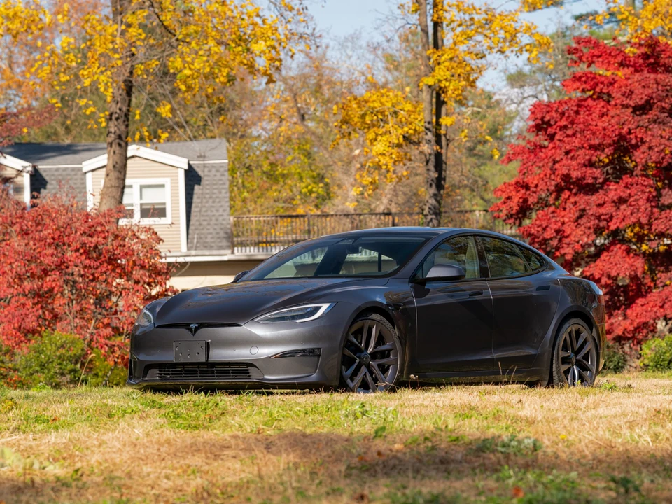 2021 Tesla Model S Plaid - Image 3 of 31