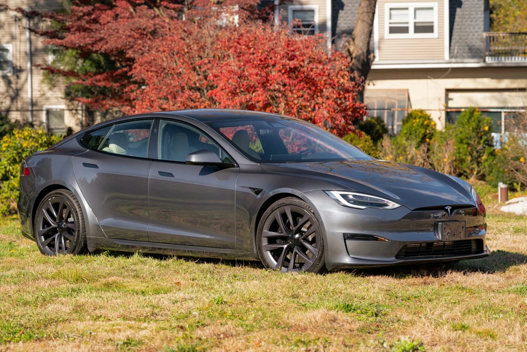 2021 Tesla Model S Plaid - Image 9 of 31