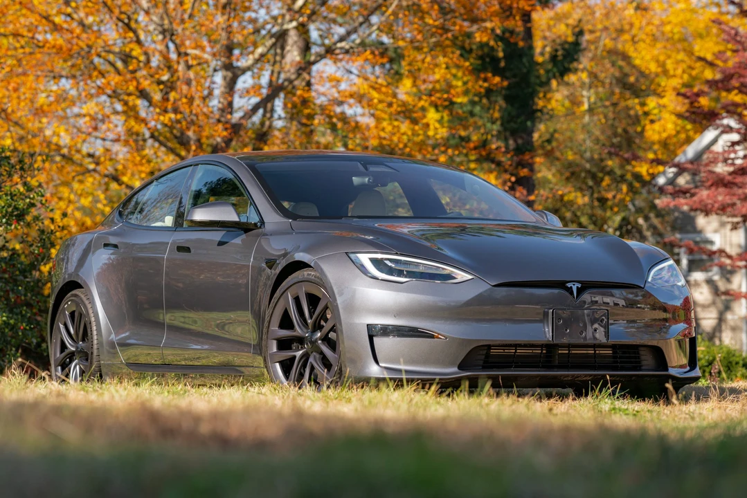 2021 Tesla Model S Plaid - Image 11 of 31