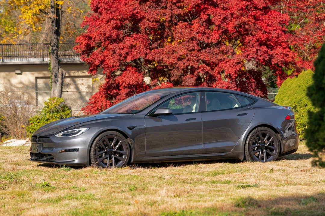 2021 Tesla Model S Plaid - Image 19 of 31