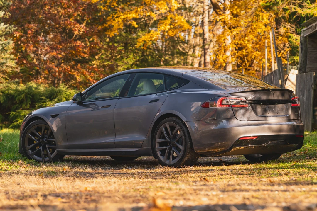 2021 Tesla Model S Plaid - Image 26 of 31