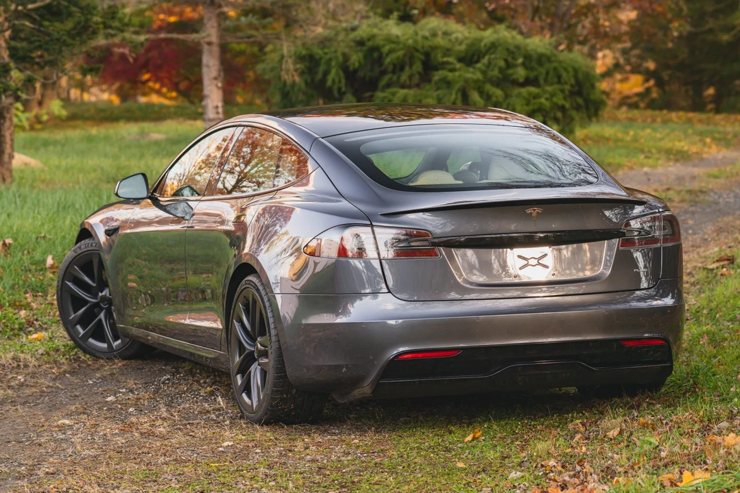 2021 Tesla Model S Plaid - Image 28 of 31