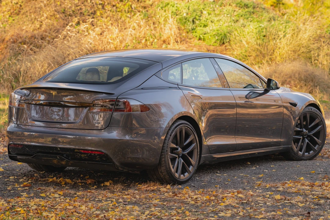2021 Tesla Model S Plaid - Image 29 of 31