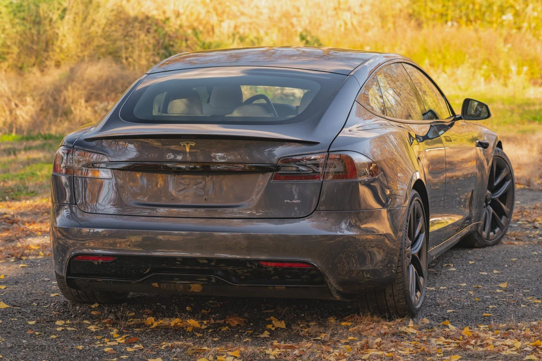 2021 Tesla Model S Plaid - Image 31 of 31