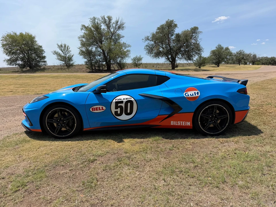 2022 Chevrolet Corvette C8 - Image 6 of 31