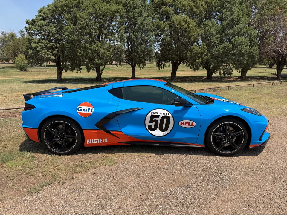 2022 Chevrolet Corvette C8 - Image 17 of 31