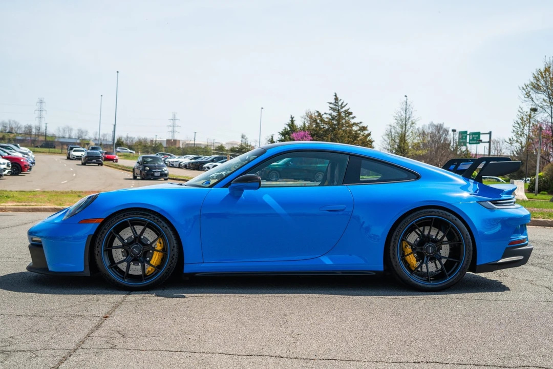 2022 Porsche 992 GT3 - Image 3 of 10