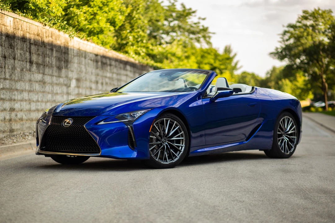 2024 Lexus LC - Image 2 of 31