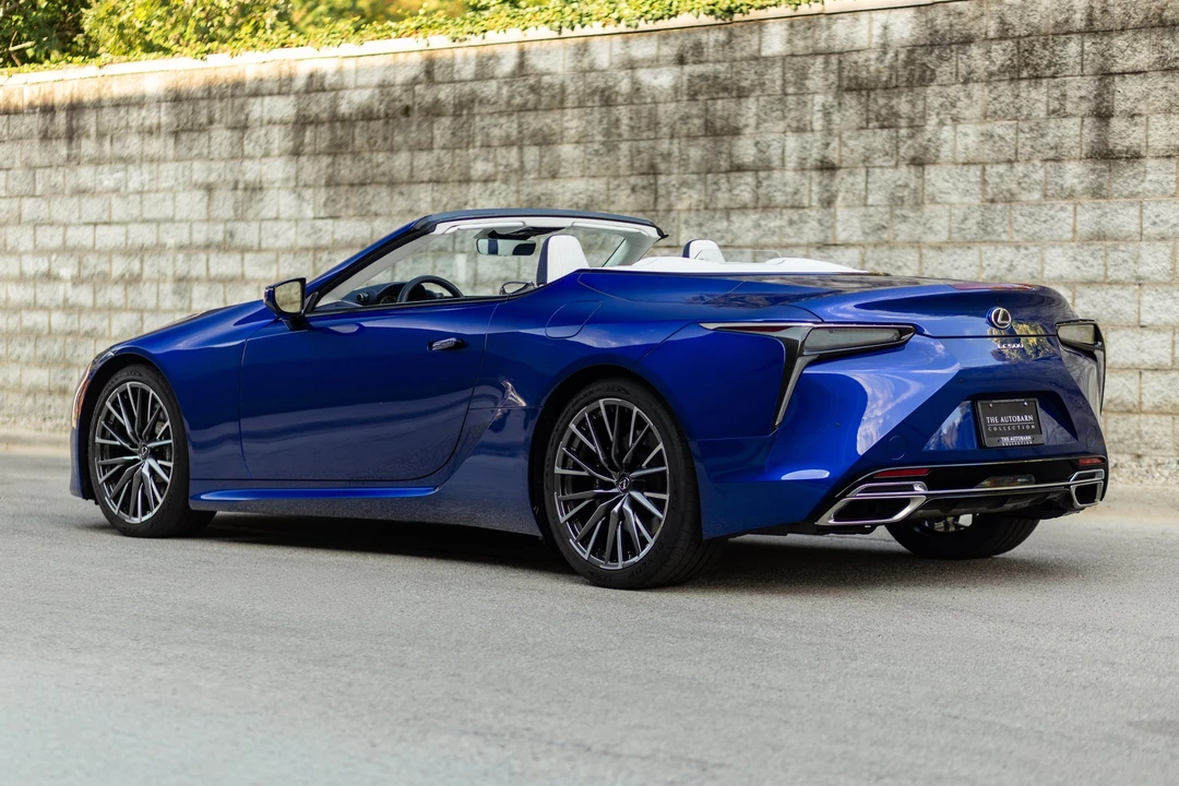 2024 Lexus LC - Image 4 of 31