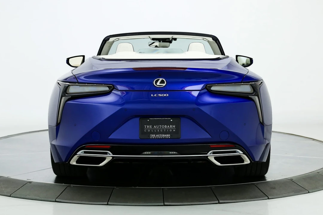 2024 Lexus LC - Image 14 of 31