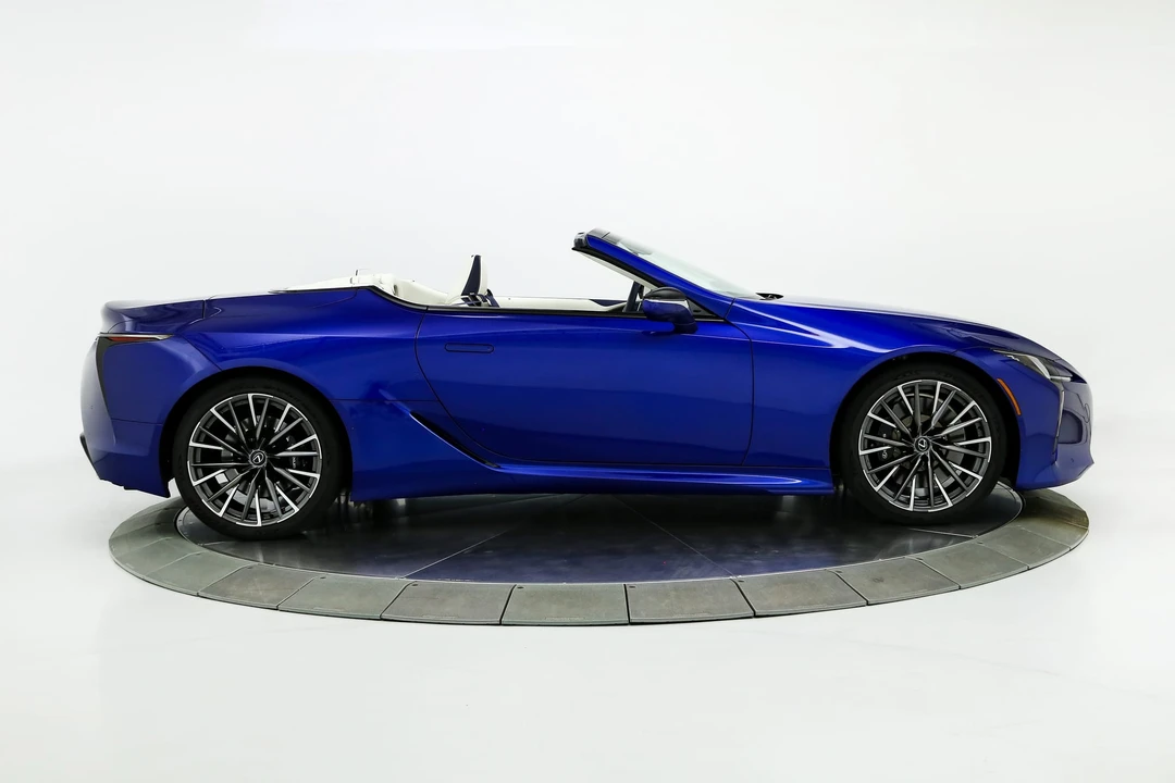 2024 Lexus LC - Image 12 of 31