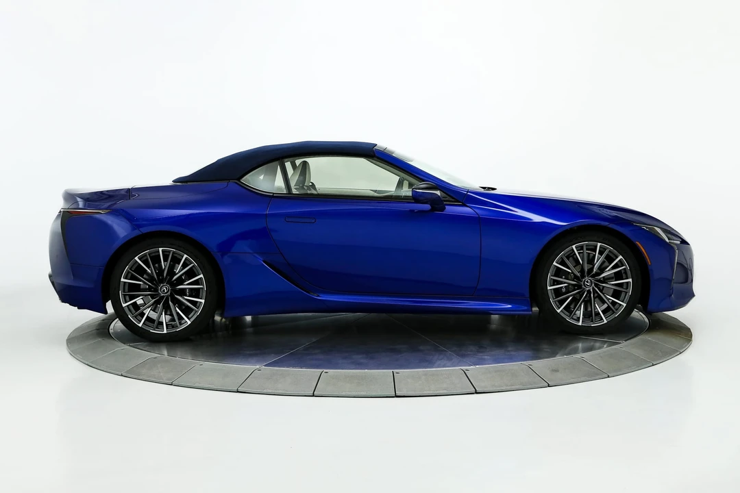 2024 Lexus LC - Image 31 of 31