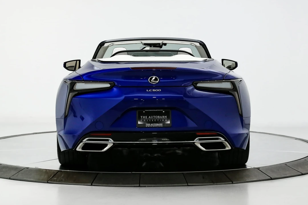 2024 Lexus LC - Image 21 of 31