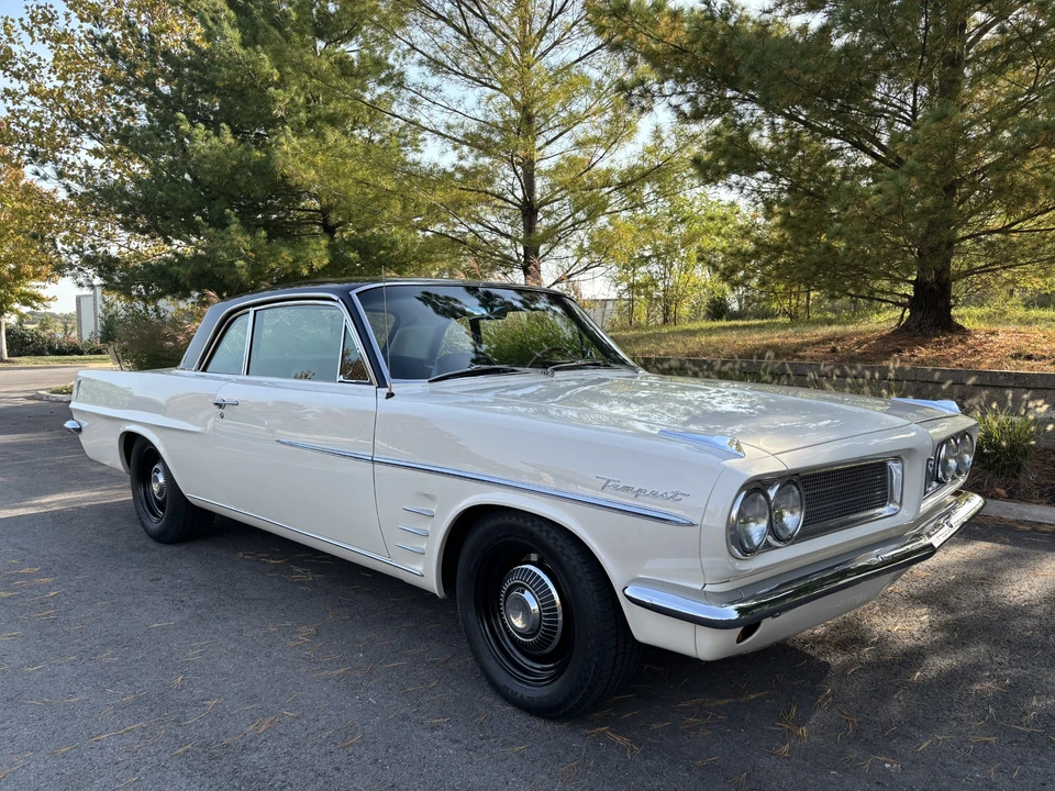 1963 Pontiac Tempest - Image 11 of 31