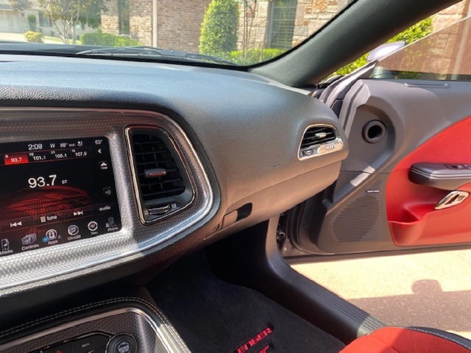 2015 Dodge Challenger SRT Hellcat 3rd Gen - Image 25 of 31